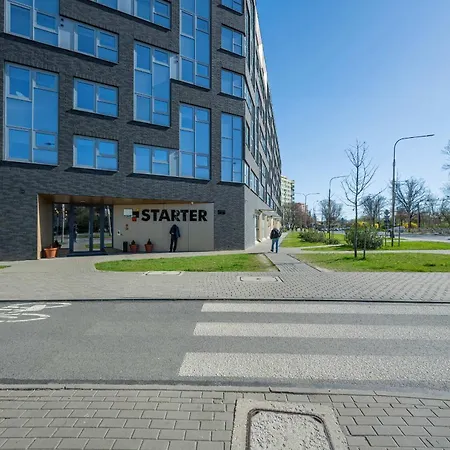 דירה Air-conditioned Modern With Parking In The Centre Of By Renters