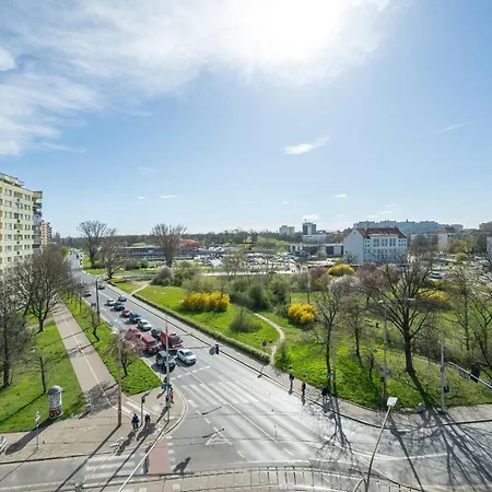 Appartement Air-conditioned Modern With Parking In The Centre Of By Renters
